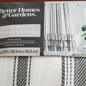 Better Home & Gardens Gray/White Ruffled Shower Curtain New